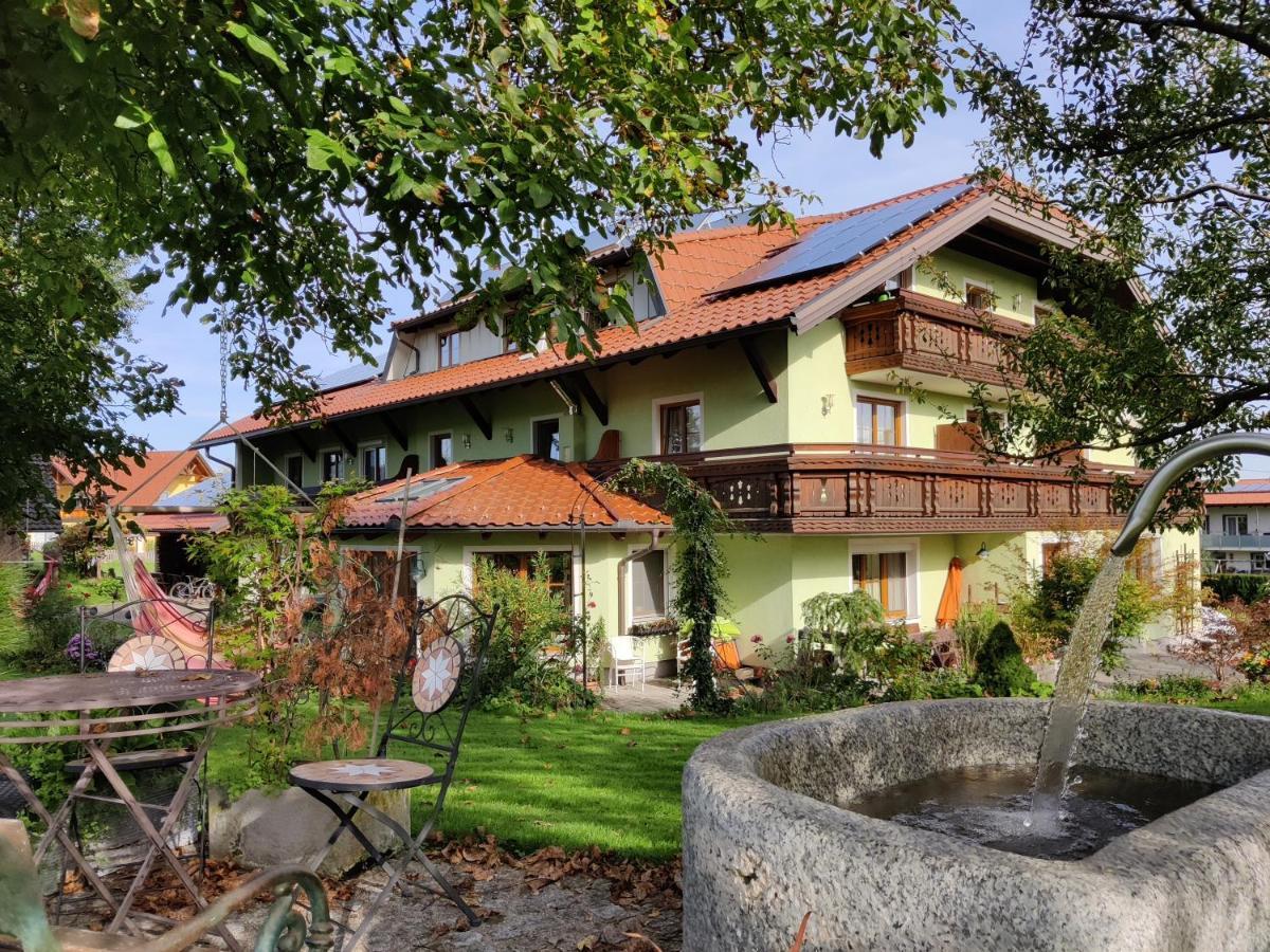 Pension Holzapfel Sankt Georgen im Attergau Exteriér fotografie