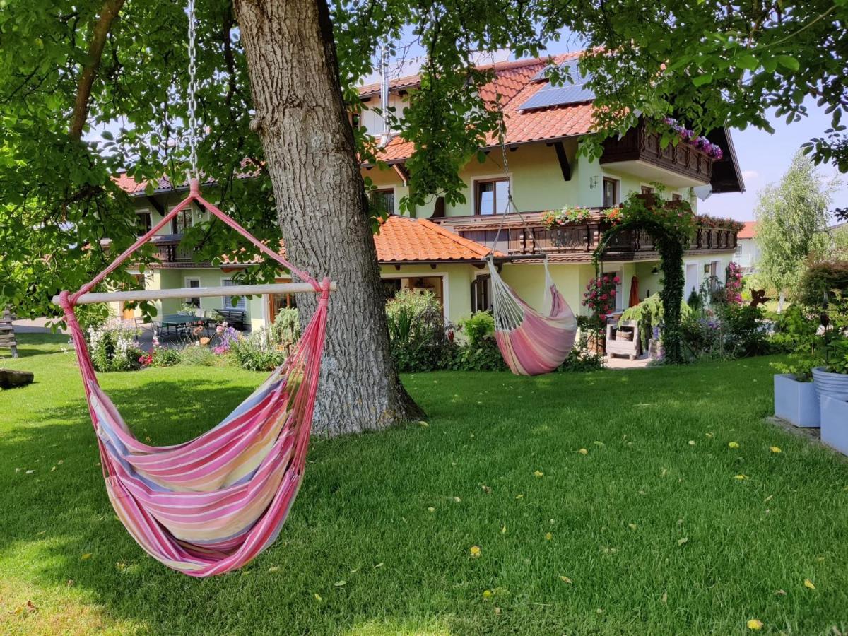 Pension Holzapfel Sankt Georgen im Attergau Exteriér fotografie